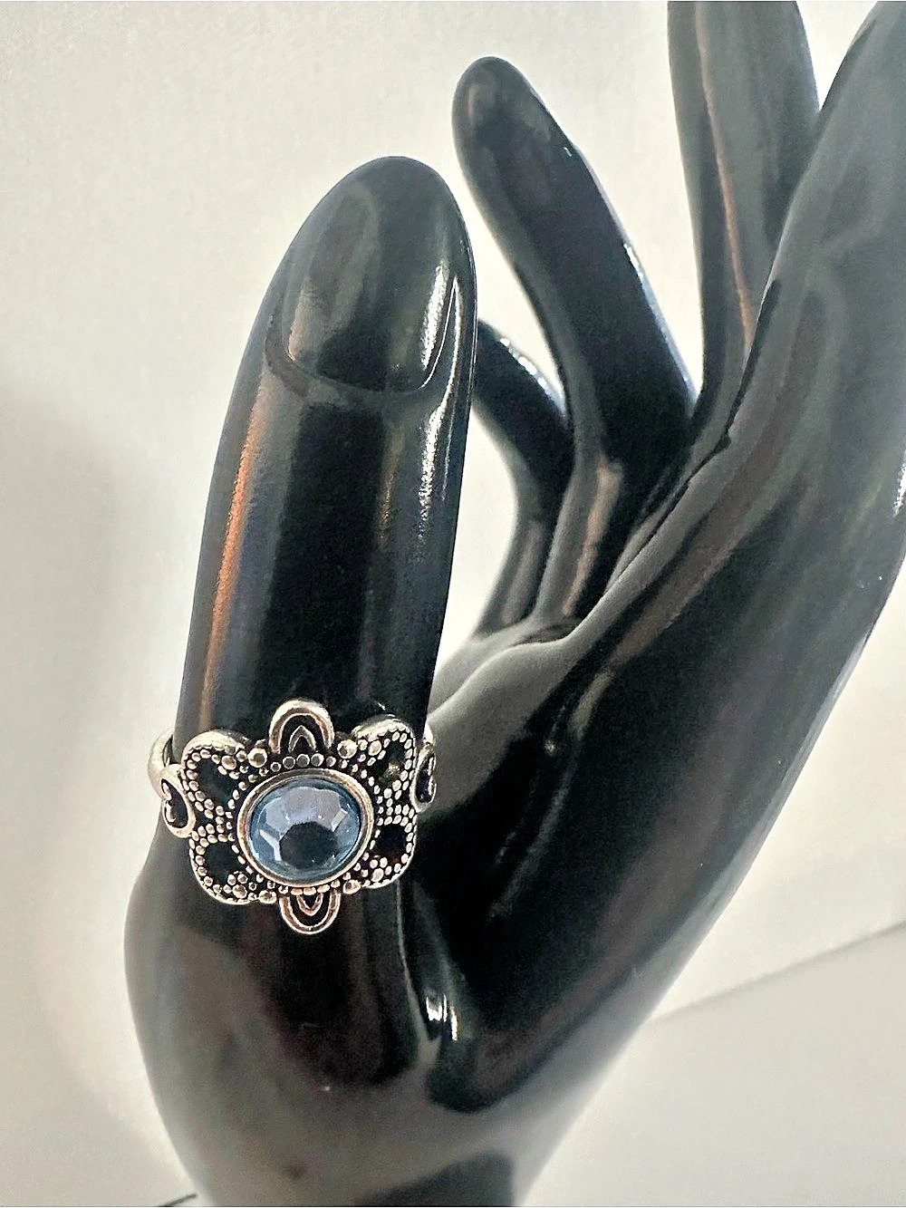 Turquoise Statement Rings Size 7 Like New - Picture 4 of 8